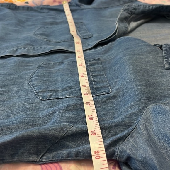 Beach Lunch Lounge Chambray Top with Raw Hem - Picture 10 of 12
